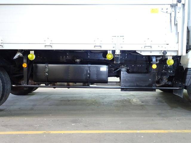 三菱ふそうキャンターアルミウイング小型（2t・3t）[写真18]