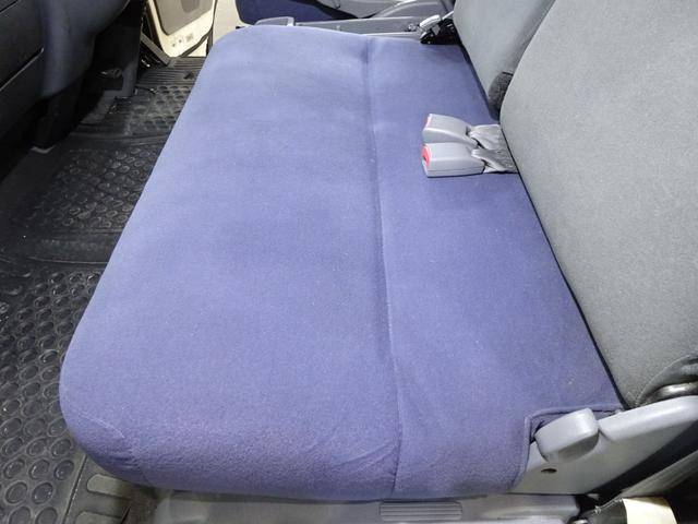 三菱ふそうキャンターアルミウイング小型（2t・3t）[写真32]