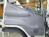 三菱ふそうキャンターアルミウイング小型（2t・3t）[写真39]