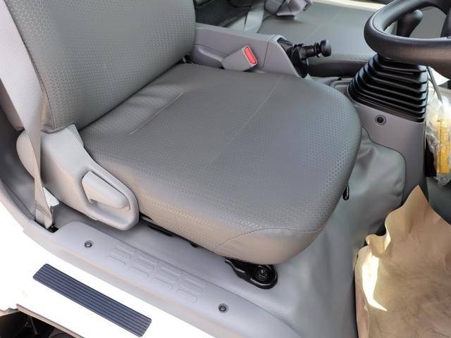 日野デュトロコンテナ専用車小型（2t・3t）[写真18]