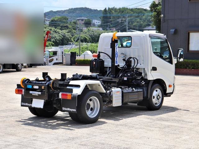 日野デュトロコンテナ専用車小型（2t・3t）[写真04]