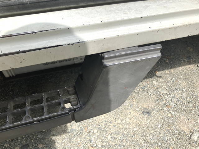 三菱ふそうキャンターガッツ平ボディ小型（2t・3t）[写真15]