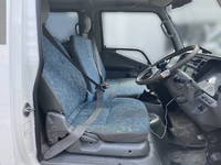 三菱ふそうキャンターガッツ平ボディ小型（2t・3t）[写真18]