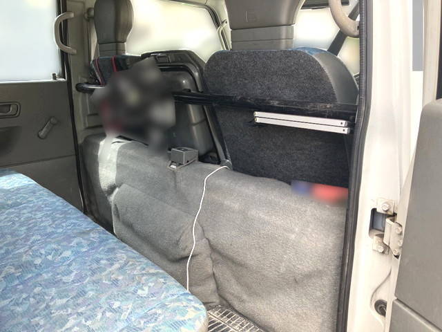 三菱ふそうキャンターガッツ平ボディ小型（2t・3t）[写真25]