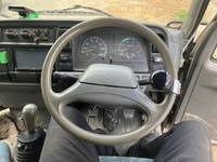 三菱ふそうキャンターガッツ平ボディ小型（2t・3t）[写真27]