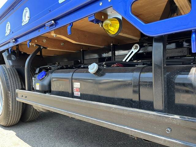 いすゞエルフクレーン4段小型（2t・3t）[写真15]