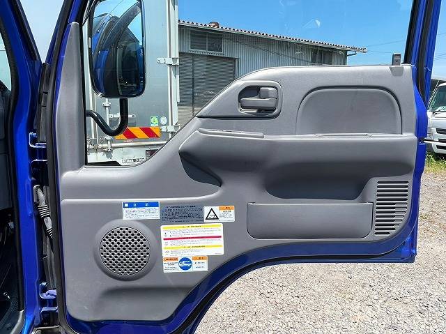 いすゞエルフクレーン4段小型（2t・3t）[写真17]