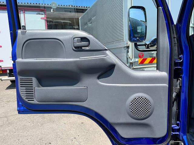 いすゞエルフクレーン4段小型（2t・3t）[写真20]