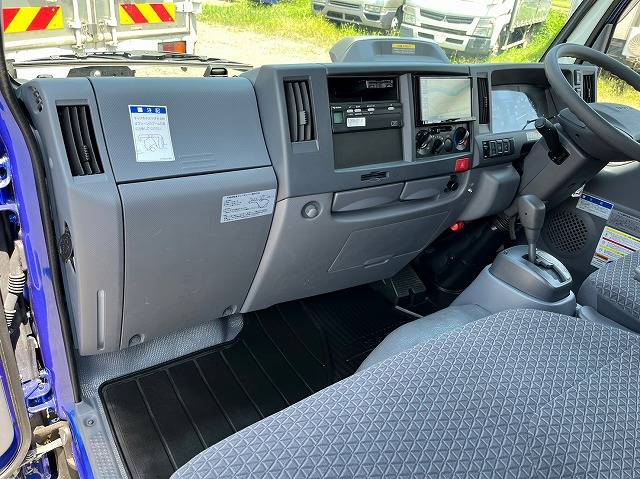 いすゞエルフクレーン4段小型（2t・3t）[写真22]