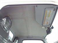 三菱ふそうキャンターコンテナ専用車小型（2t・3t）[写真19]