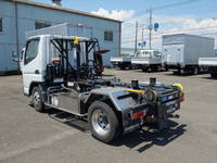 三菱ふそうキャンターコンテナ専用車小型（2t・3t）[写真04]