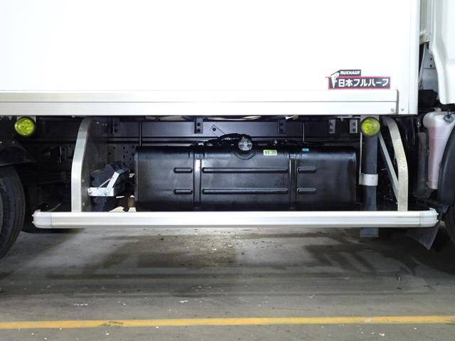 日野デュトロパネルバン小型（2t・3t）[写真16]