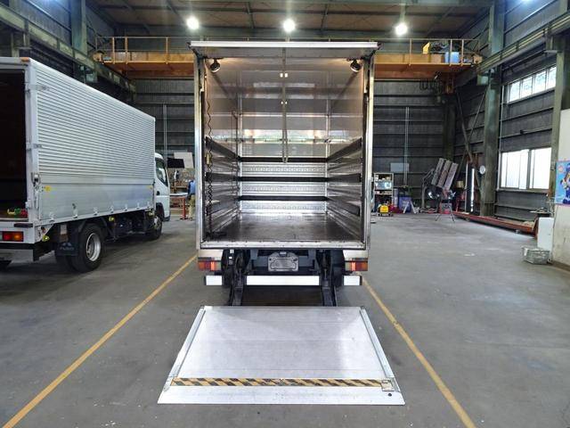 日野デュトロパネルバン小型（2t・3t）[写真09]