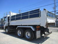 日産クオンダンプ大型（10t）[写真02]