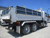 日産クオンダンプ大型（10t）[写真04]