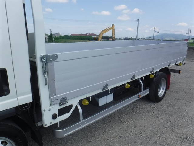 いすゞエルフアルミブロック小型（2t・3t）[写真13]