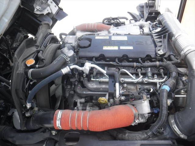 いすゞエルフアルミブロック小型（2t・3t）[写真19]