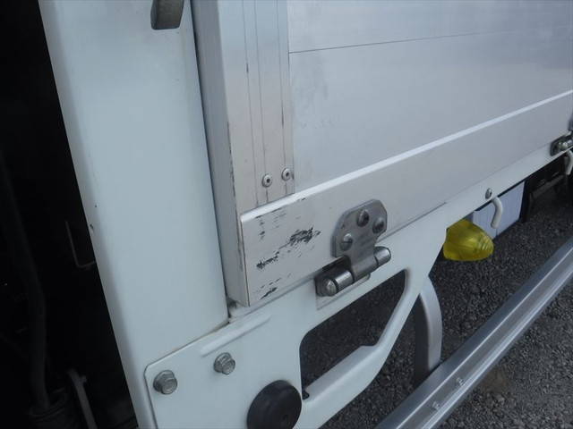 いすゞエルフアルミブロック小型（2t・3t）[写真23]