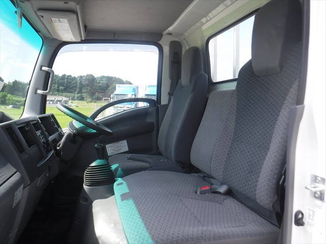 いすゞエルフアルミブロック小型（2t・3t）[写真35]