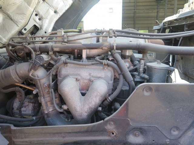 いすゞギガタンク車（タンクローリー）大型（10t）[写真17]