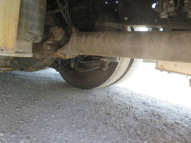 いすゞギガタンク車（タンクローリー）大型（10t）[写真21]