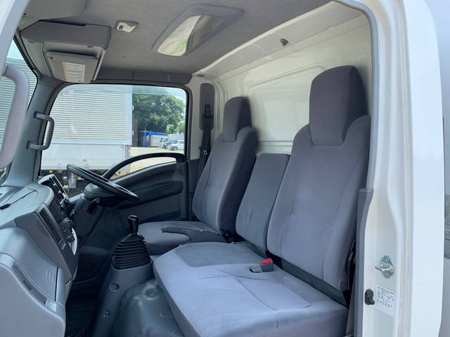 いすゞエルフ冷凍車（冷蔵車）小型（2t・3t）[写真18]