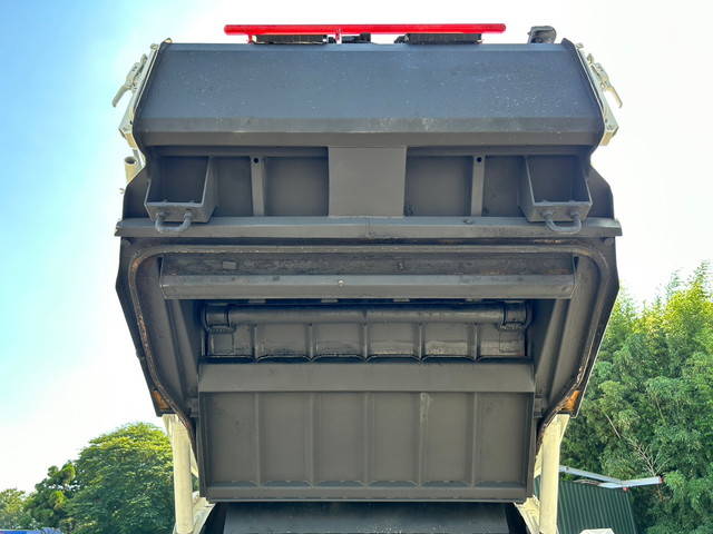 日野デュトロパッカー車（塵芥車）小型（2t・3t）[写真09]