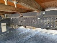 三菱ふそうキャンター平ボディ小型（2t・3t）[写真14]