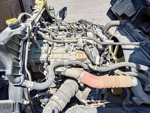 三菱ふそうキャンター平ボディ小型（2t・3t）[写真23]