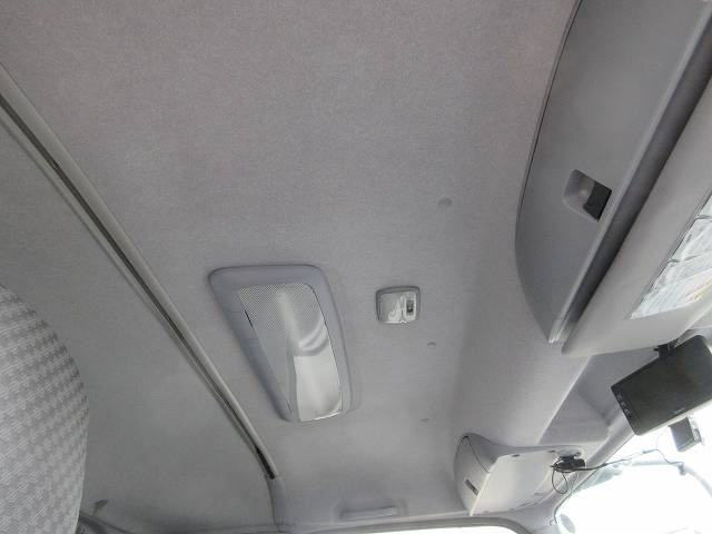 いすゞフォワードアルミウイング増トン（6t・8t）[写真24]