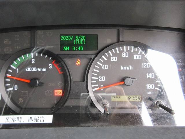 いすゞフォワードアルミウイング増トン（6t・8t）[写真29]