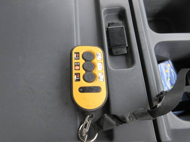 いすゞフォワードアルミウイング増トン（6t・8t）[写真30]