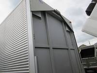 いすゞフォワードアルミウイング増トン（6t・8t）[写真37]