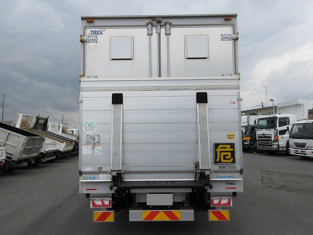 いすゞフォワードアルミウイング増トン（6t・8t）[写真06]