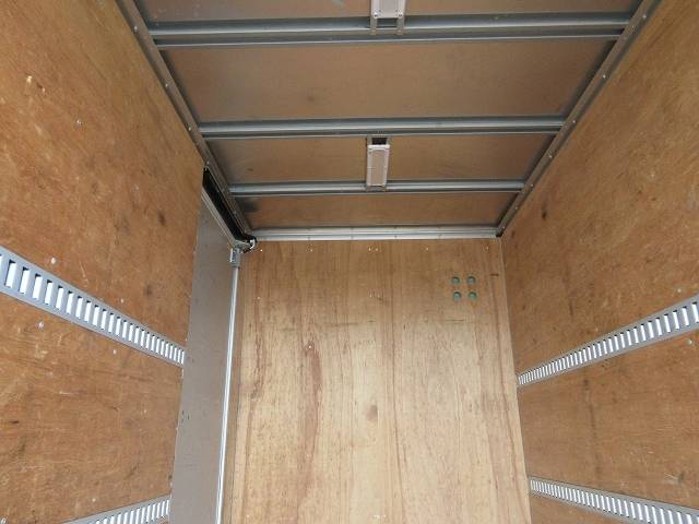 日野デュトロアルミバン小型（2t・3t）[写真11]