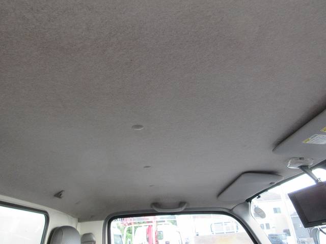 日野デュトロアルミバン小型（2t・3t）[写真13]