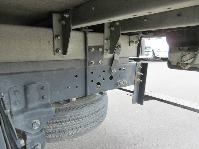 日野デュトロアルミバン小型（2t・3t）[写真08]