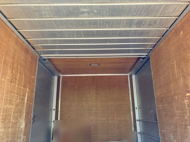 いすゞエルフアルミバン小型（2t・3t）[写真10]