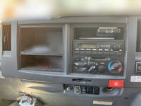 いすゞエルフアルミバン小型（2t・3t）[写真31]