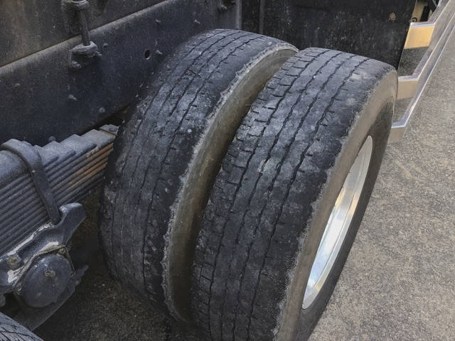 日野プロフィアダンプ大型（10t）[写真21]