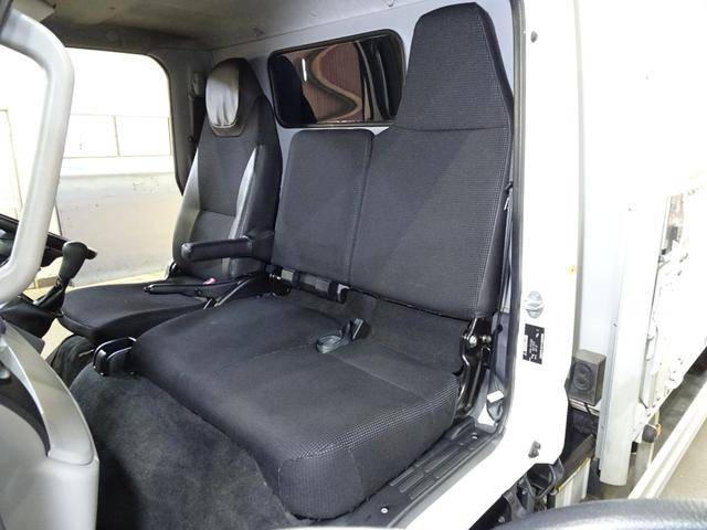 三菱ふそうキャンターアルミウイング小型（2t・3t）[写真29]