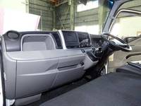 三菱ふそうキャンターアルミウイング小型（2t・3t）[写真32]