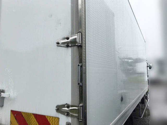 日野レンジャー冷凍車（冷蔵車）中型（4t）[写真08]