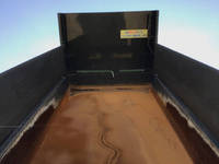 いすゞギガダンプ大型（10t）[写真12]