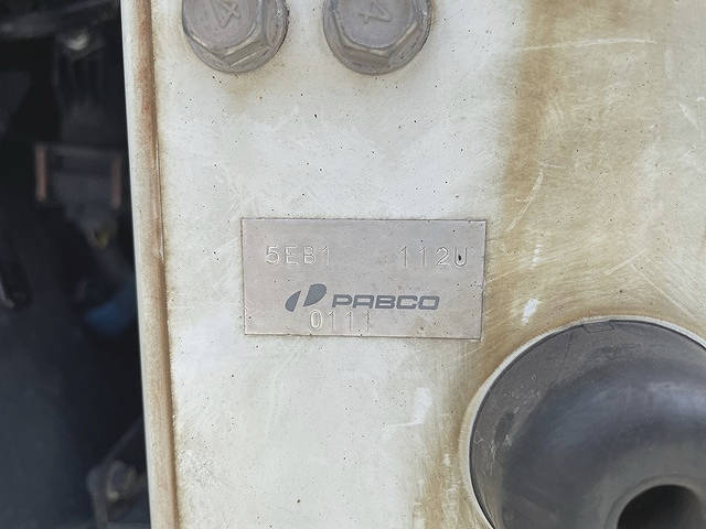 三菱ふそうキャンター平ボディ小型（2t・3t）[写真15]