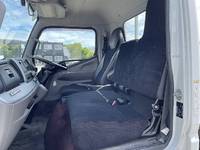 三菱ふそうキャンター平ボディ小型（2t・3t）[写真31]