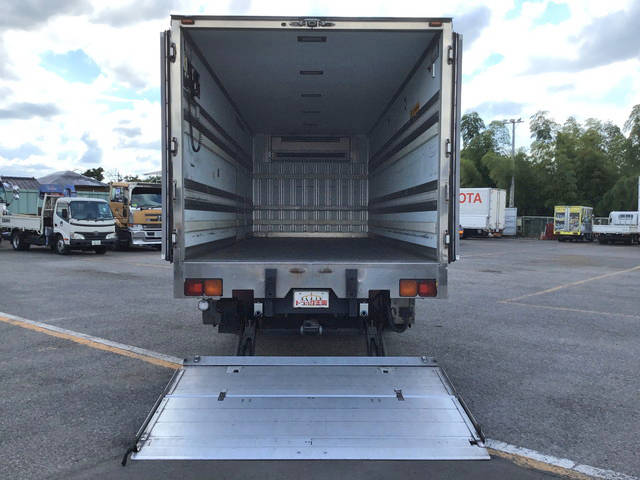 いすゞフォワード冷凍車（冷蔵車）中型（4t）[写真11]