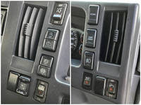 いすゞフォワード冷凍車（冷蔵車）中型（4t）[写真39]