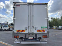 いすゞフォワード冷凍車（冷蔵車）中型（4t）[写真09]