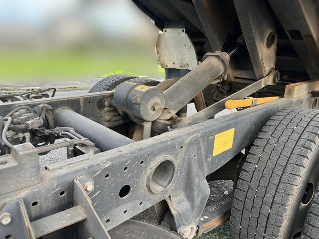 三菱ふそうキャンターダンプ小型（2t・3t）[写真13]